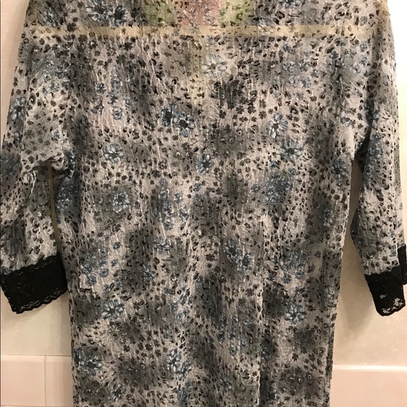 Top - Picture 2 of 5